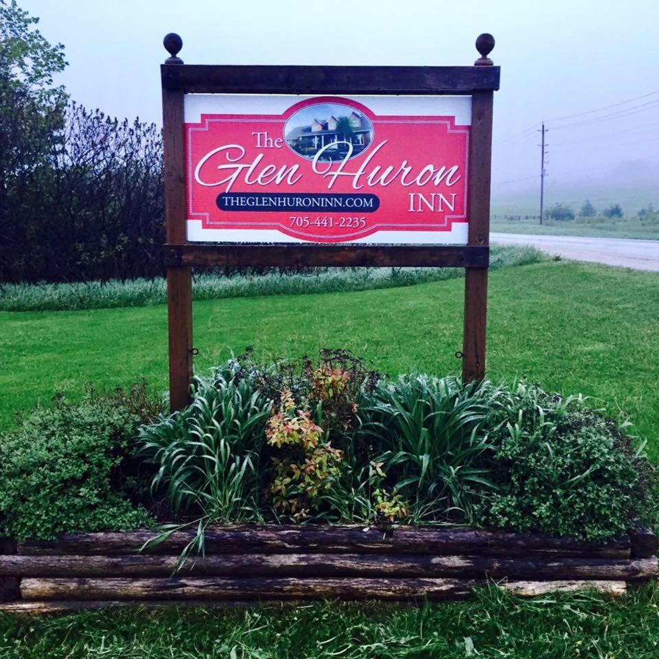 The Glen Huron Inn Duntroon Exteriér fotografie
